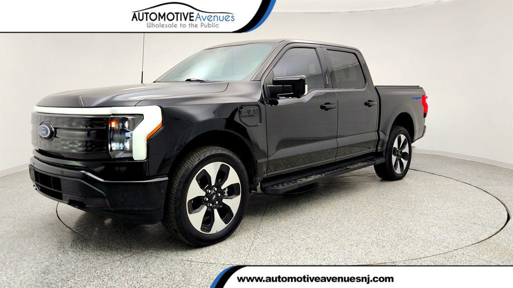 Used 2023 Ford F150 Lightning Platinum image 1