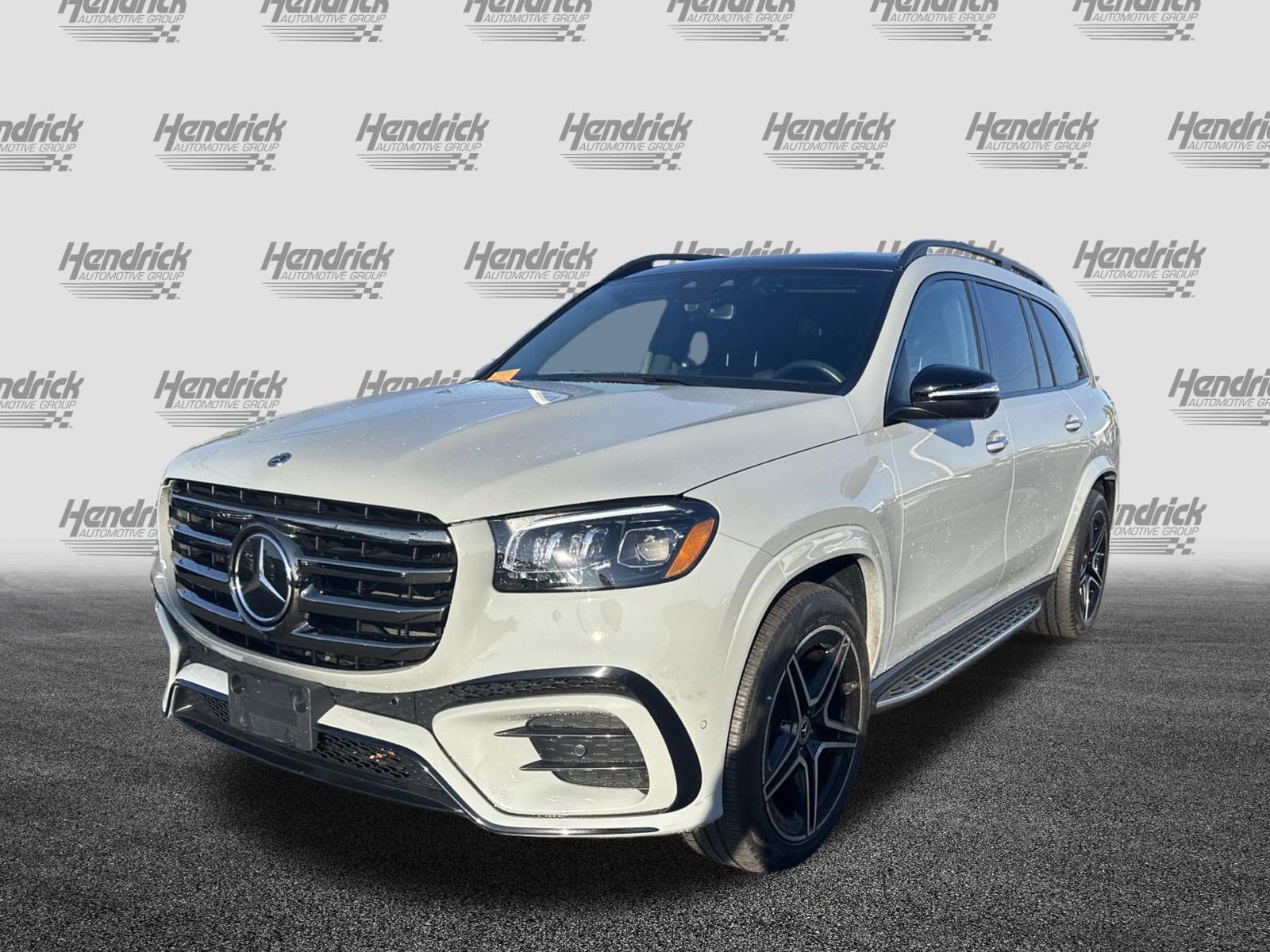 Used 2024 Mercedes-Benz GLS 450 4MATIC image 5
