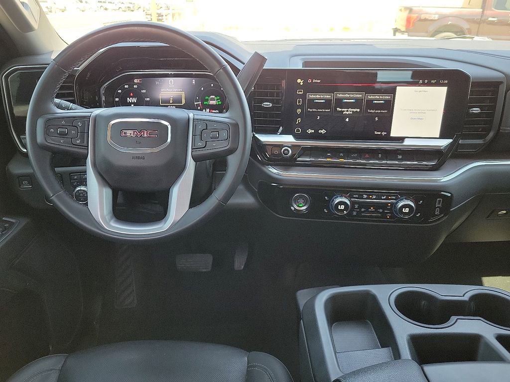 Used 2024 GMC Sierra 1500 SLT image 17