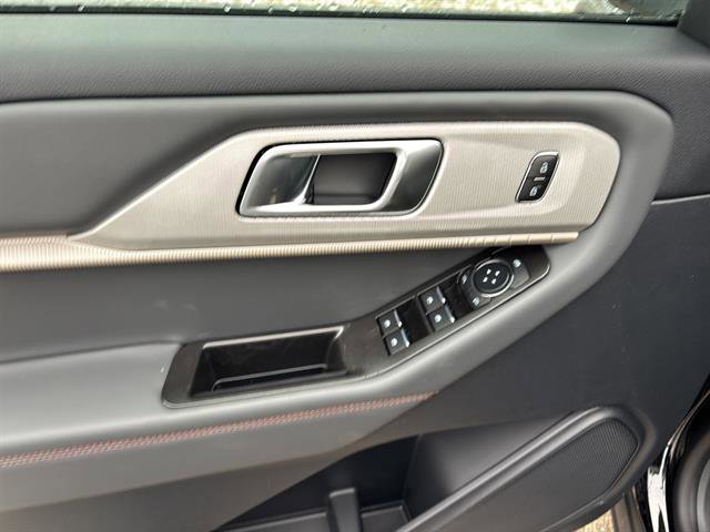 New 2026 Ford Explorer Active w/ Active Comfort Package image 13