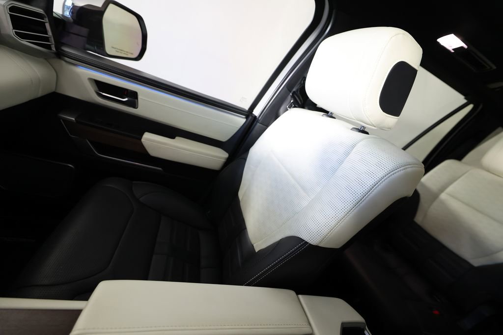 Used 2023 Toyota Sequoia Capstone image 43