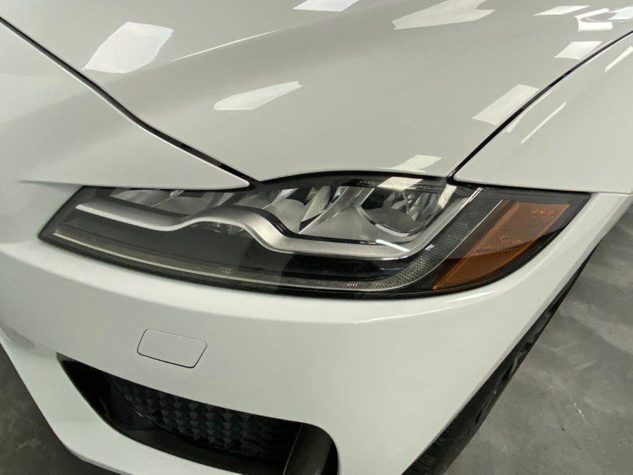 Used 2020 Jaguar F-PACE S image 11