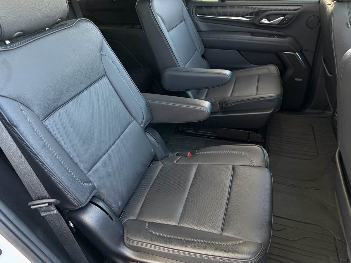 Used 2023 GMC Yukon Denali AWD/4WD image 22