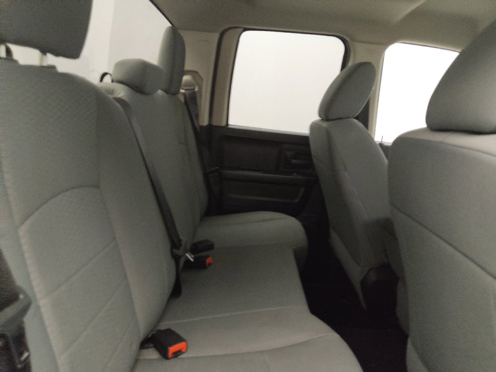 Used 2017 RAM 1500 Express AWD/4WD image 19