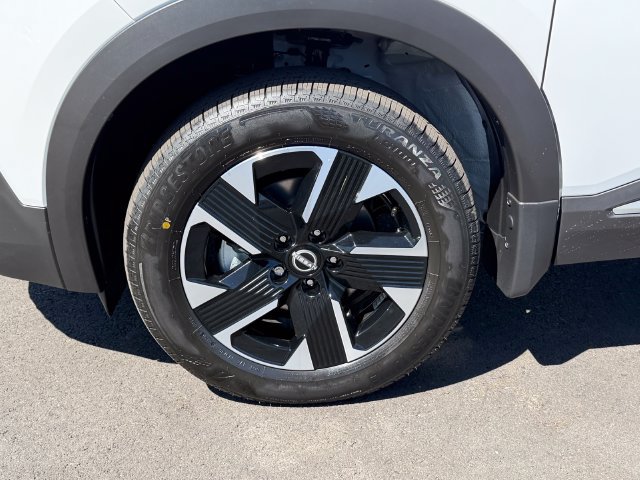 New 2026 Nissan Kicks SV w/ Cold Weather Package AWD/4WD image 26