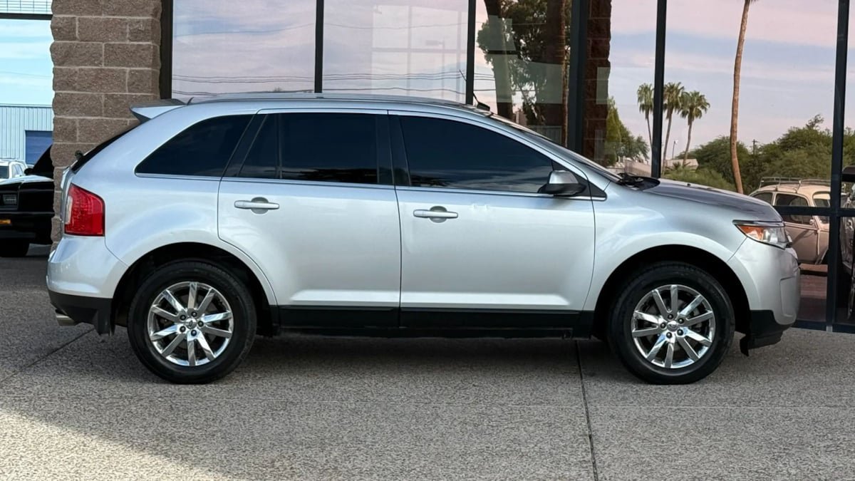 Used 2013 Ford Edge Limited FWD image 14