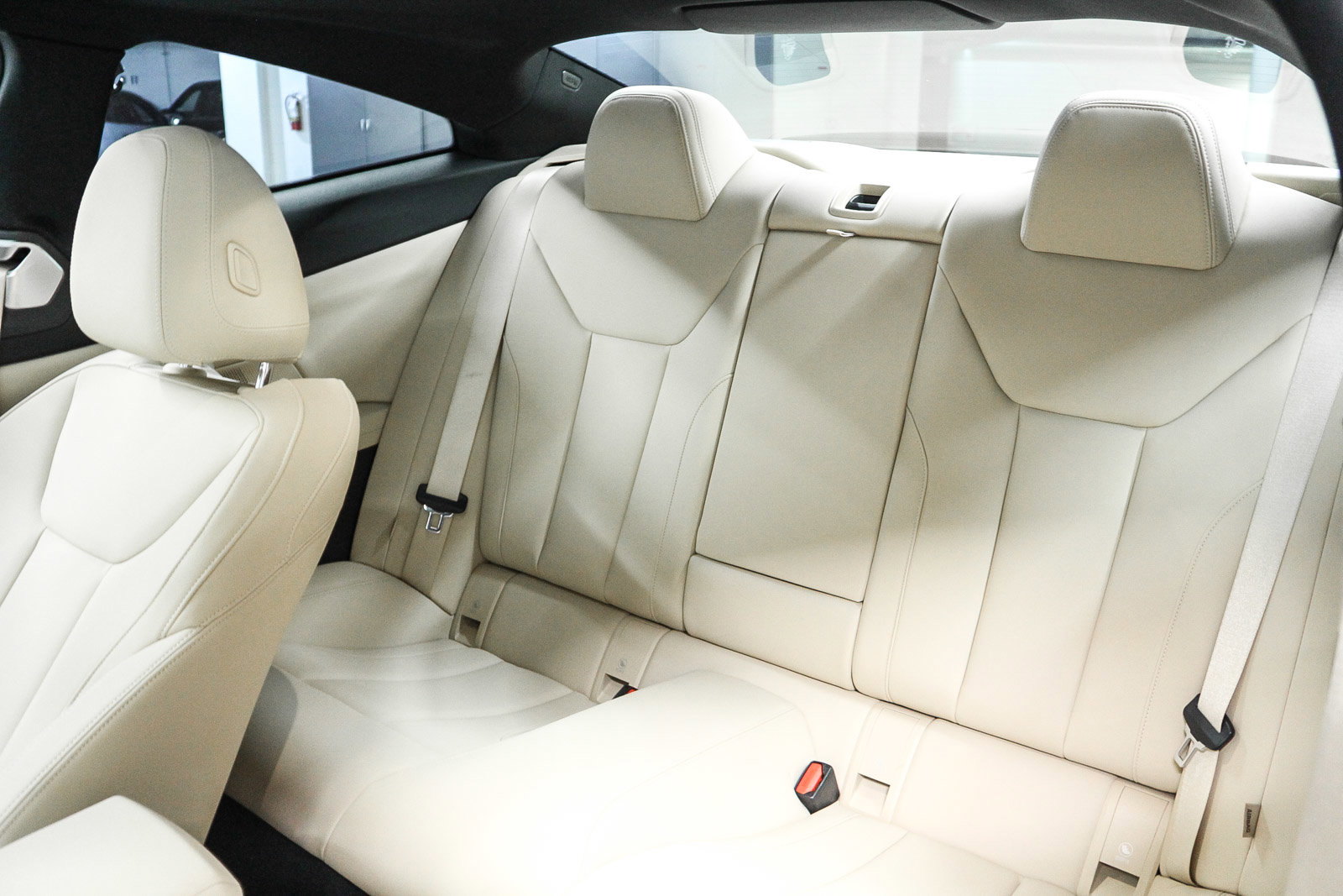 Used 2021 BMW 430i Coupe w/ Convenience Package RWD image 17