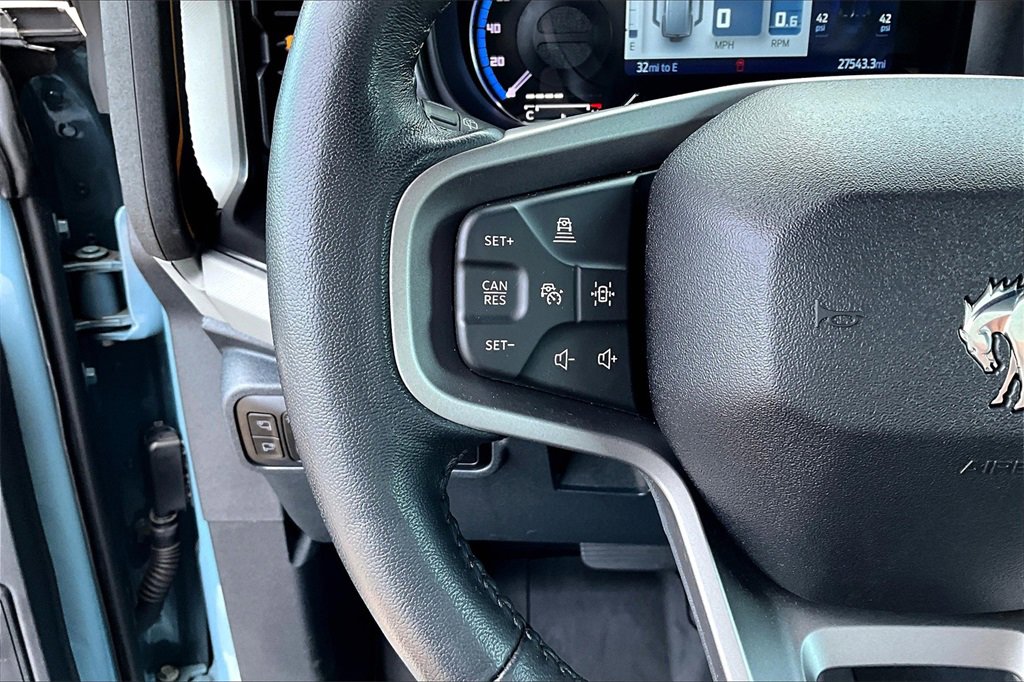 Used 2023 Ford Bronco Badlands image 17