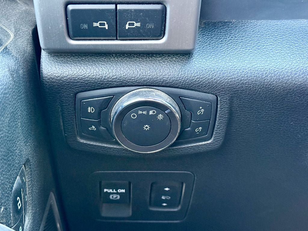 Used 2019 Ford F150 Platinum AWD/4WD image 17