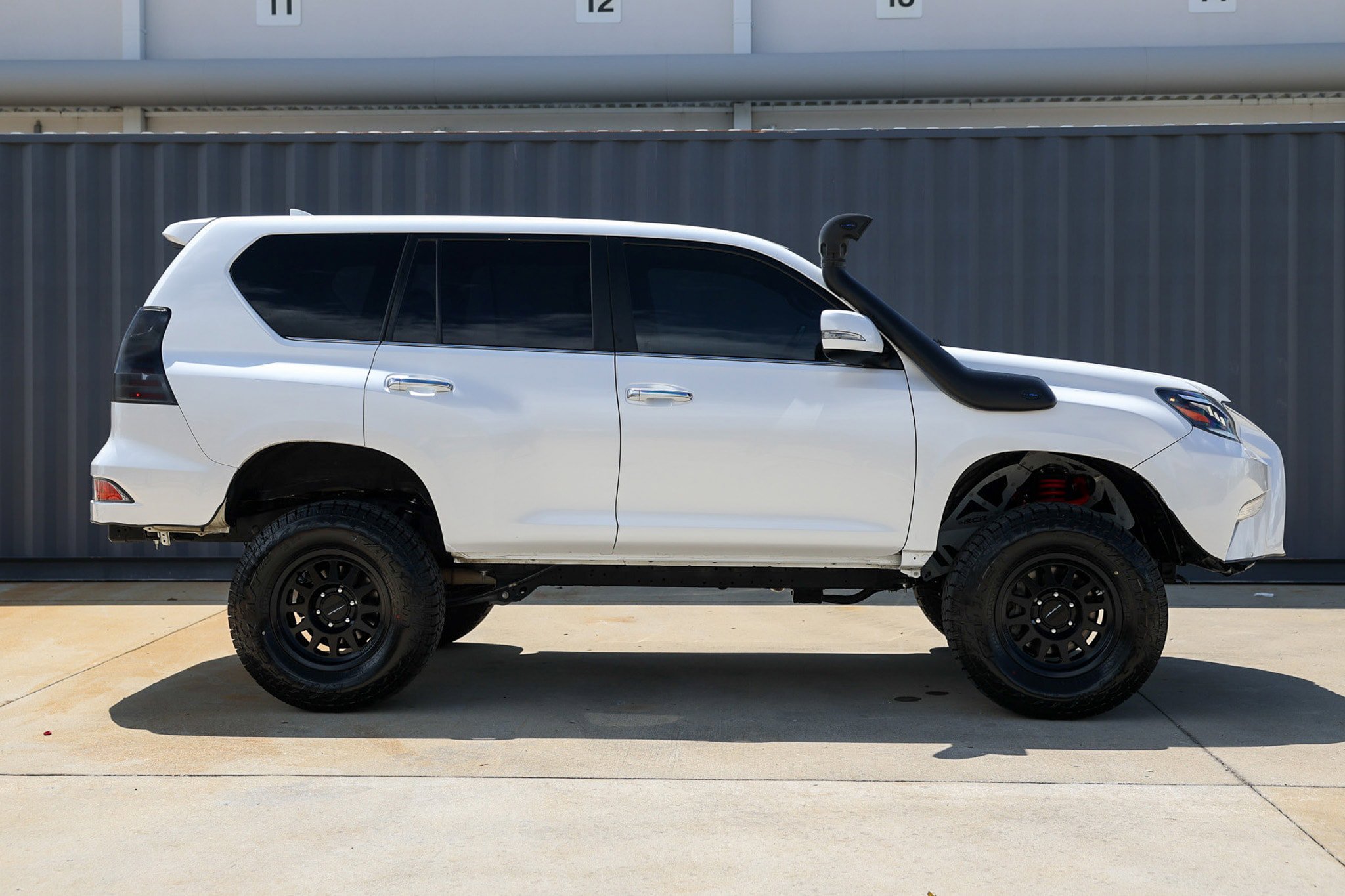 Used 2023 Lexus GX 460 Premium AWD/4WD image 17