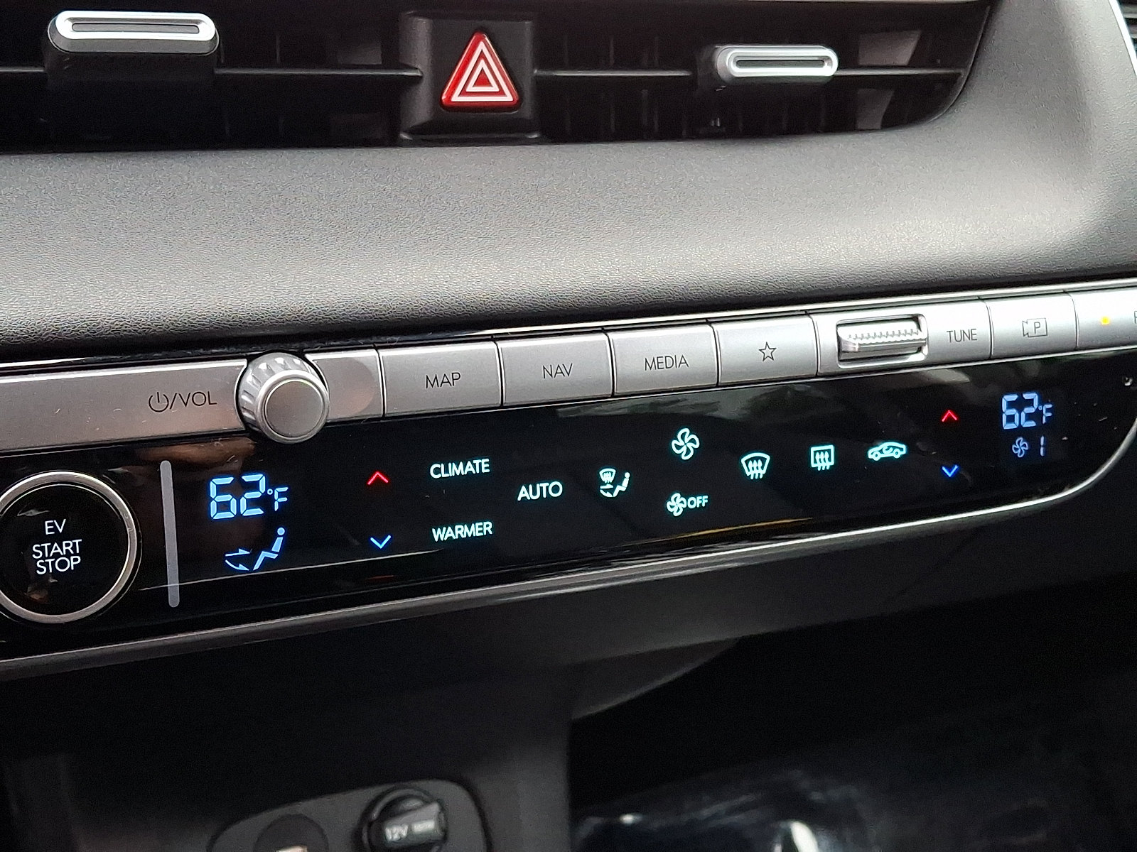 Certified 2023 Hyundai Ioniq 5 SEL AWD/4WD image 18