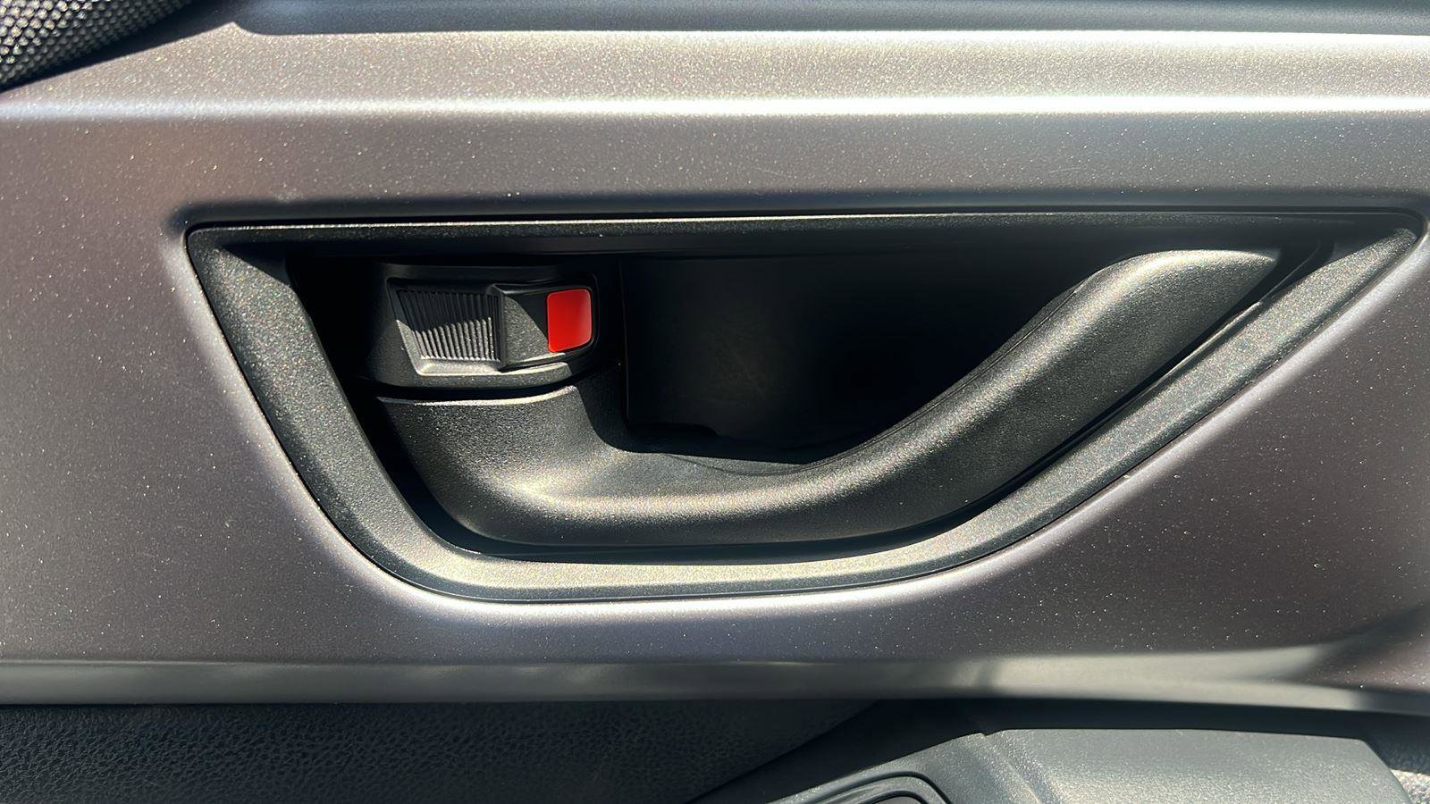 Certified 2025 Subaru Impreza 2.0i Sport image 9