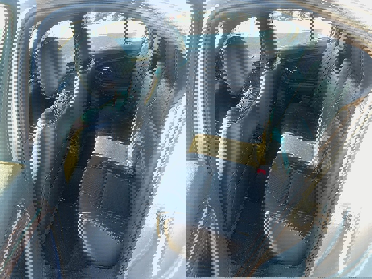 Used 2016 Ford Taurus Limited image 9