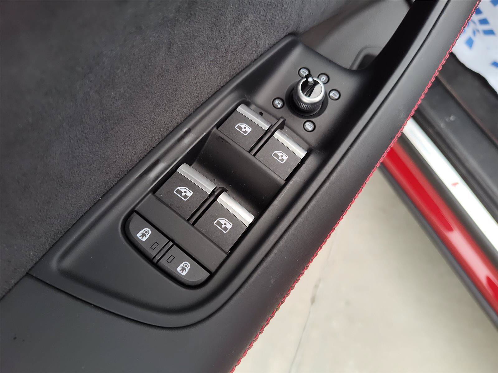 Used 2026 Audi Q7 3.0T Prestige AWD/4WD image 18