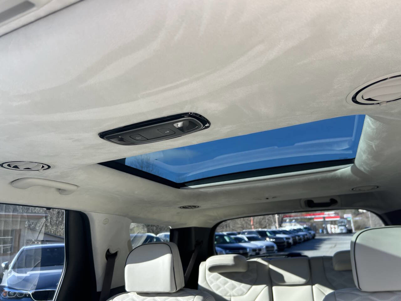 Used 2021 Hyundai Palisade Calligraphy image 17