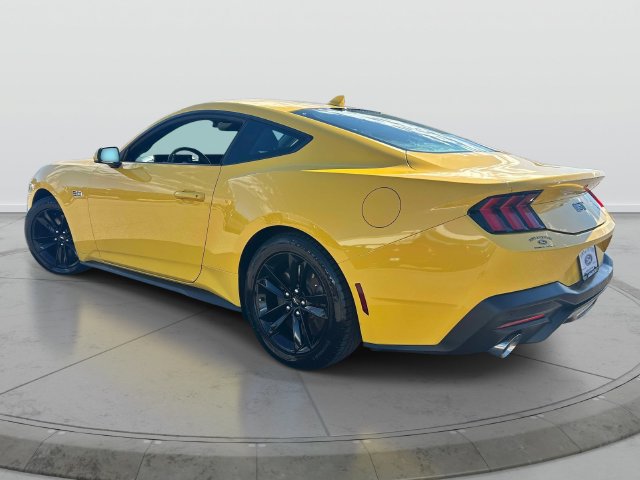 Used 2024 Ford Mustang GT RWD image 7