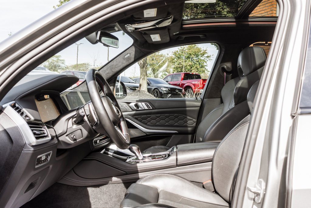 Used 2021 BMW X5 M w/ Competition Package image 28