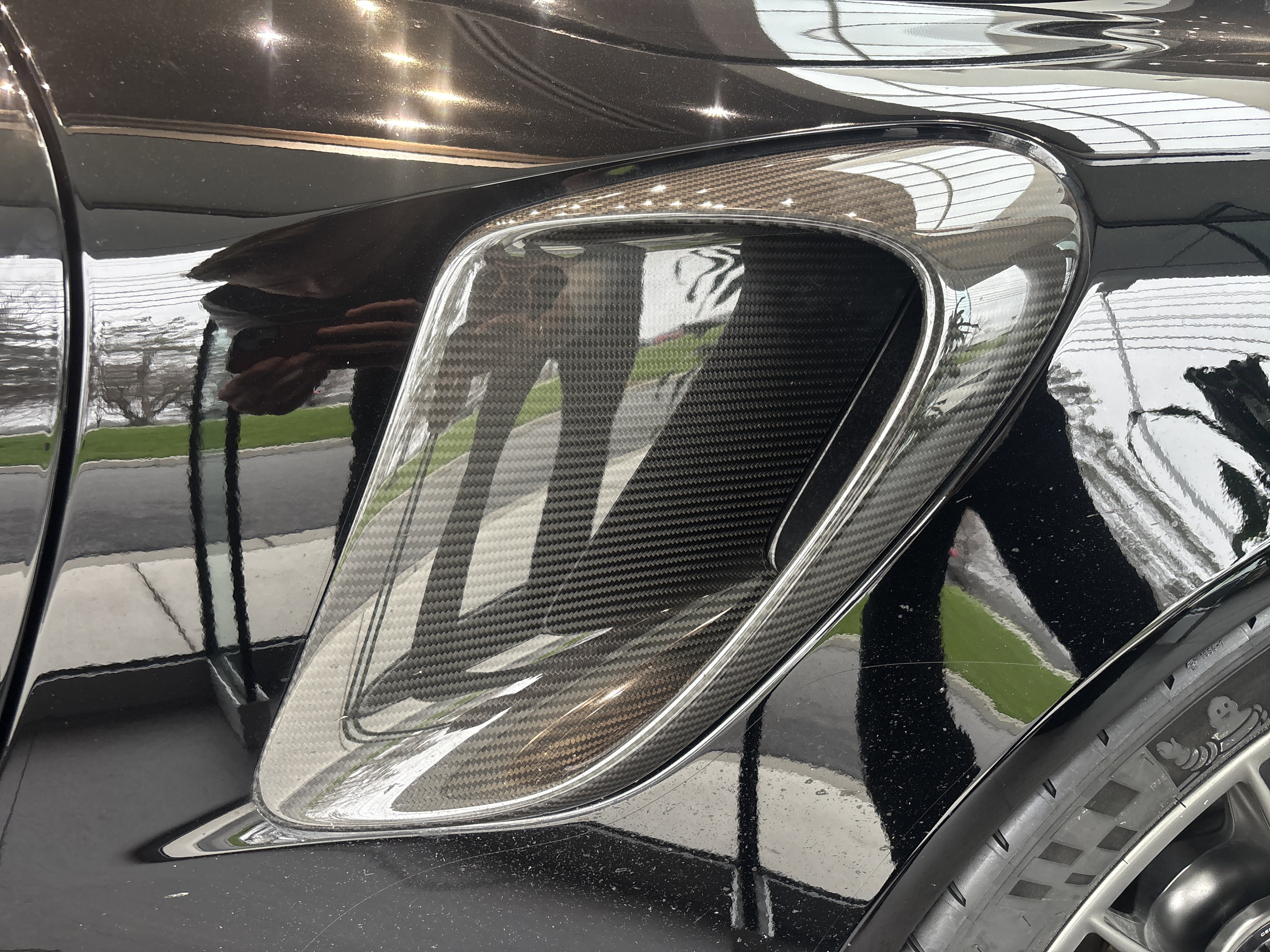 Used 2018 Porsche 911 GT2 RS image 32