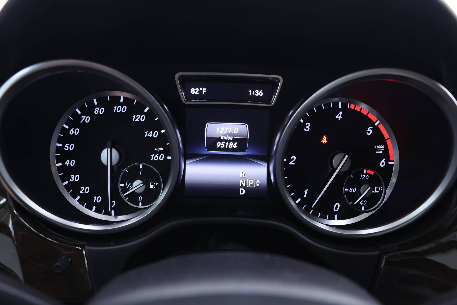 Used 2014 Mercedes-Benz ML 350 BlueTEC 4MATIC image 8