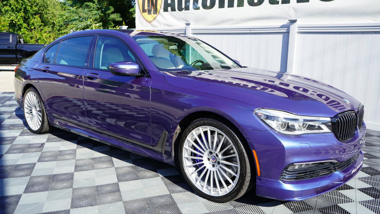 Used 2018 BMW ALPINA B7 xDrive AWD/4WD image 3