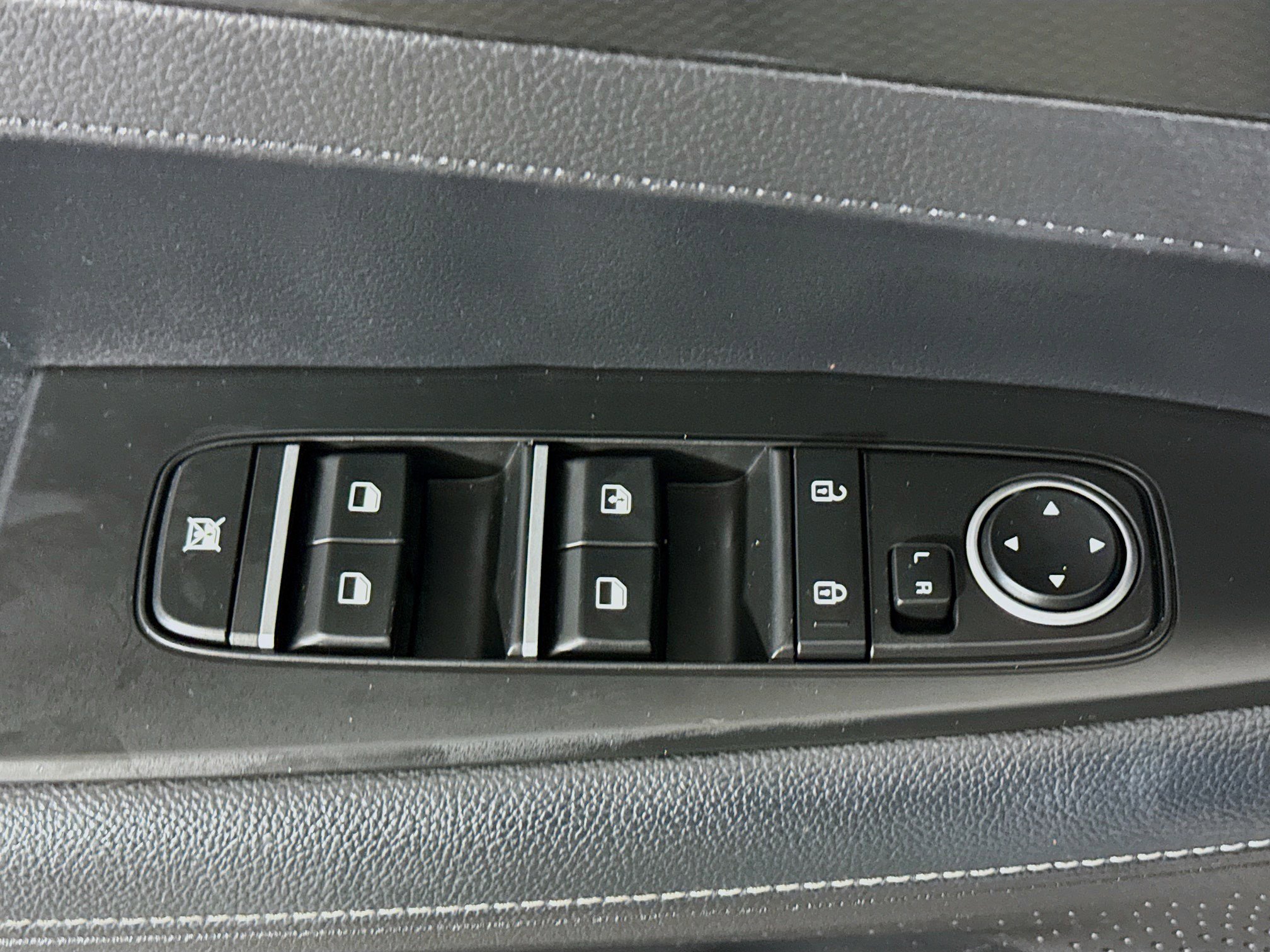 Used 2024 Kia Forte GT-Line image 24