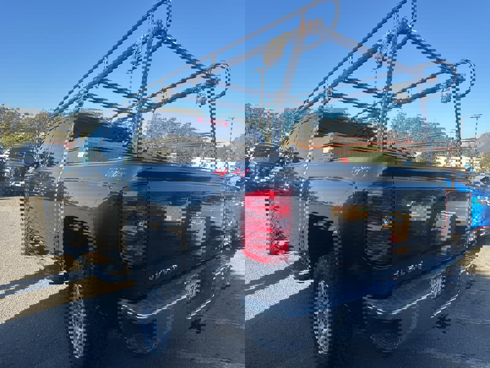 Used 2018 Chevrolet Silverado 1500 LT w/ All Star Edition image 6