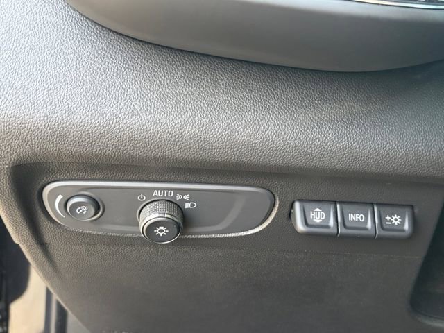 Used 2021 Buick Envision Essence w/ Technology Package I image 5