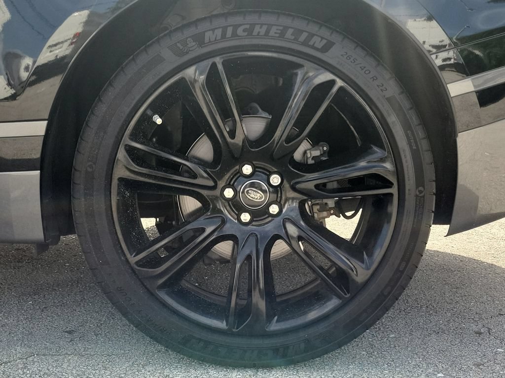 Used 2018 Land Rover Range Rover Velar R-Dynamic SE AWD/4WD image 10