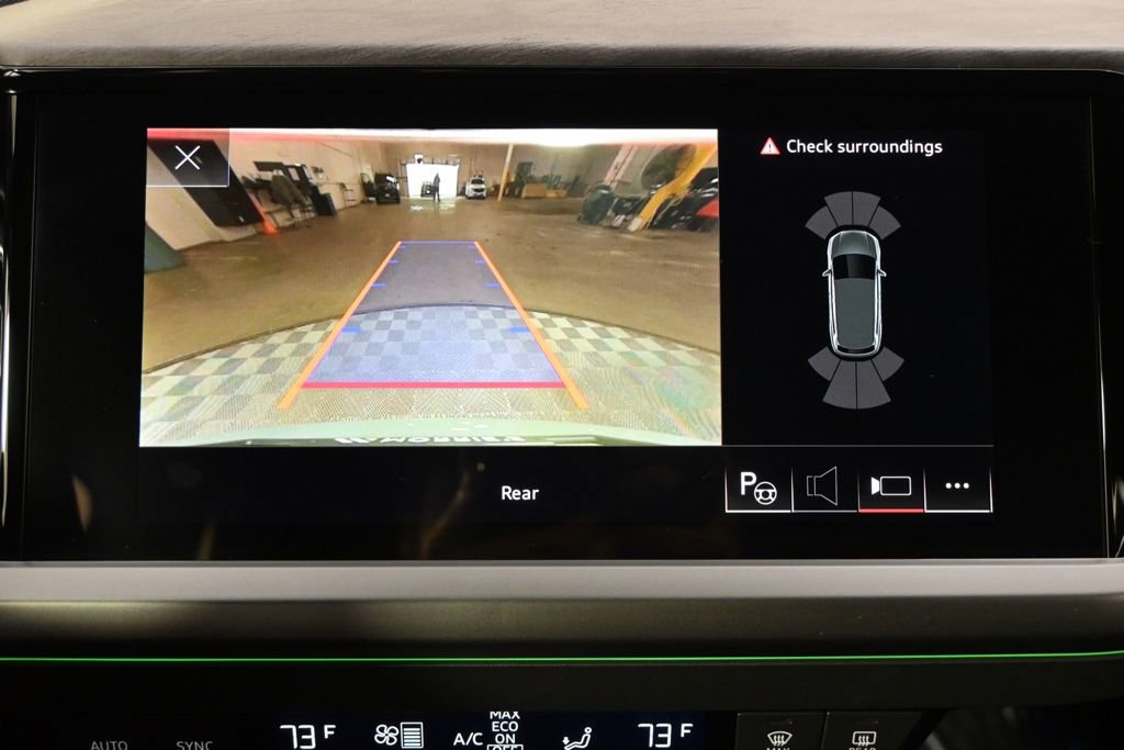 Used 2022 Audi Q4 e-tron Prestige image 30