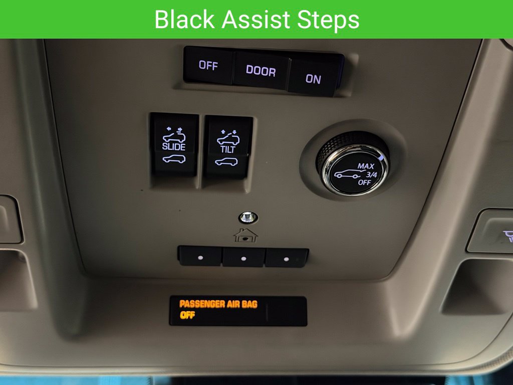 Certified 2019 Chevrolet Tahoe LT w/ Luxury Package AWD/4WD image 41
