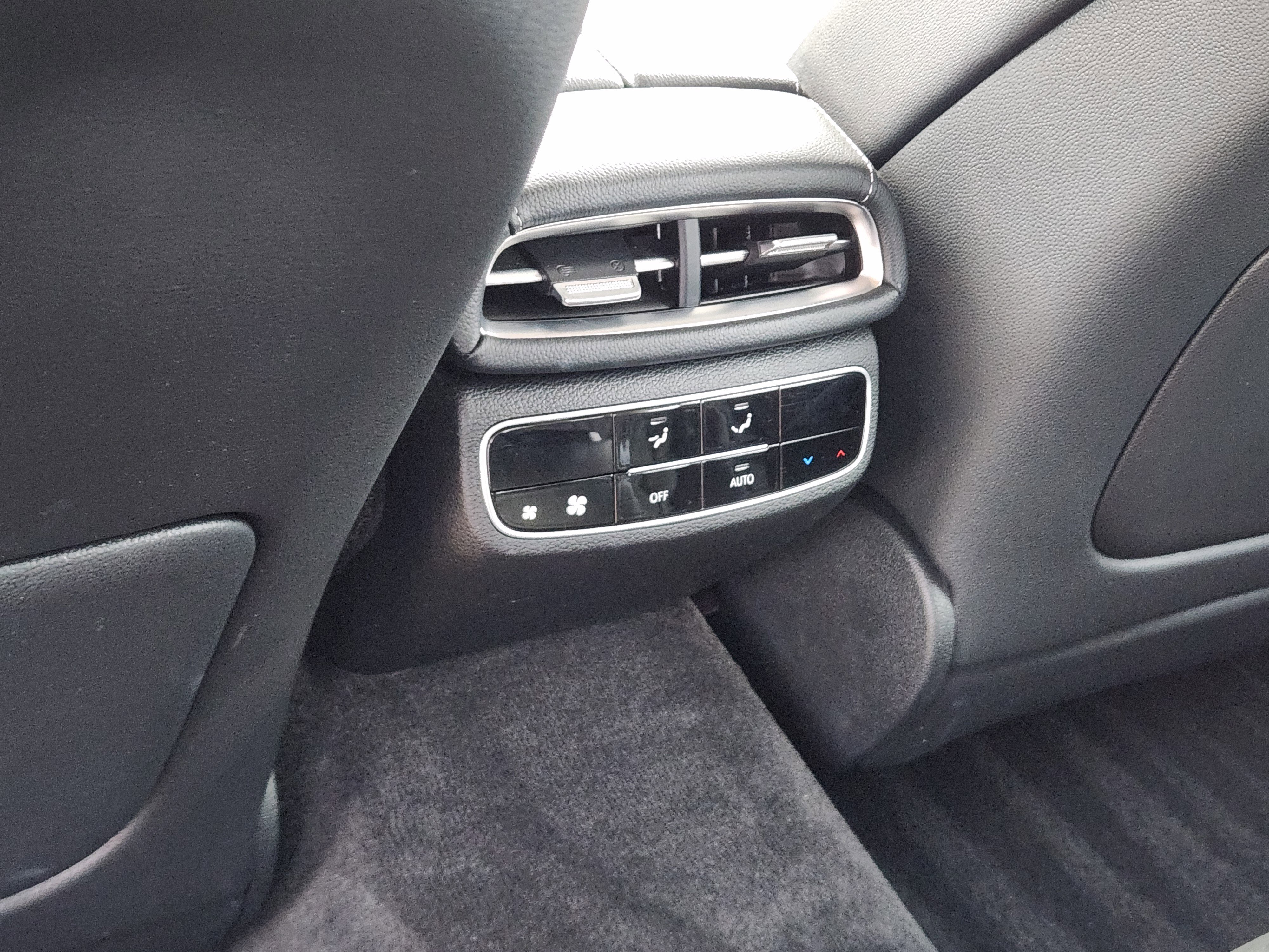 Used 2021 Genesis G80 3.5T RWD image 38