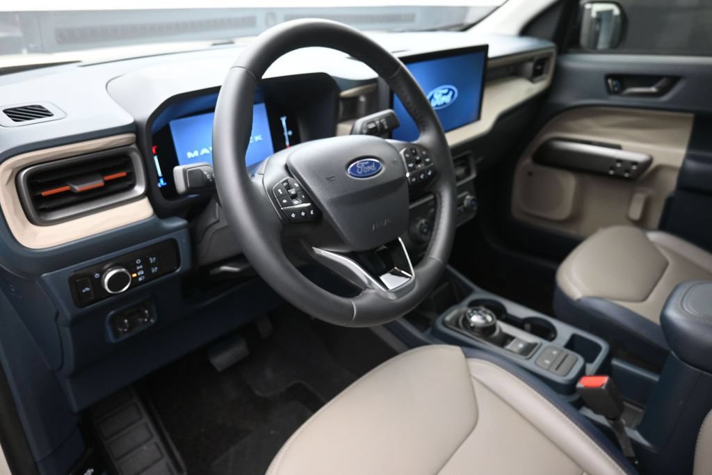 Certified 2025 Ford Maverick Lariat w/ 4K Tow Package AWD/4WD image 17
