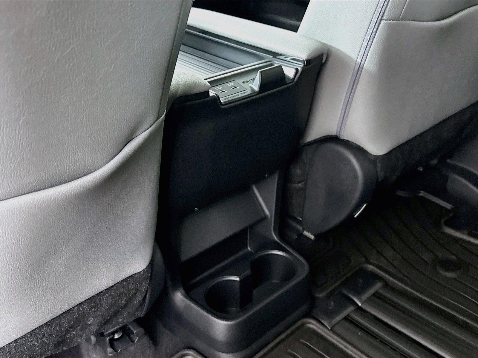 New 2026 Toyota Sienna XLE FWD image 36