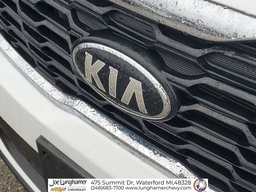 Used 2019 Kia Sorento LX image 29