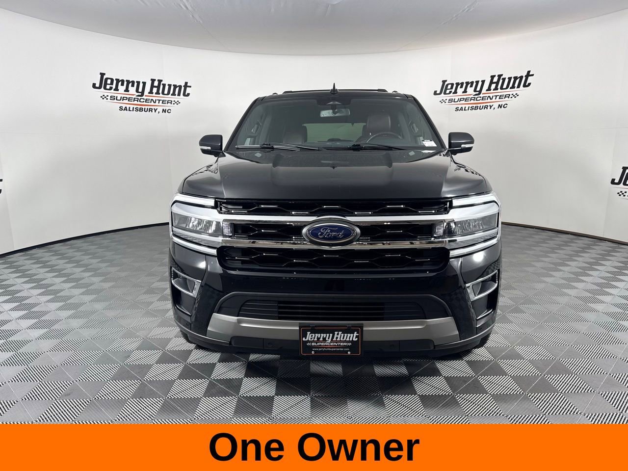 Used 2024 Ford Expedition Limited image 5