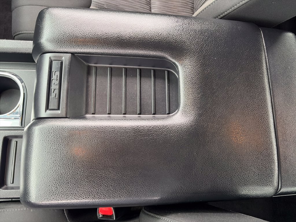 Used 2018 Toyota Tundra SR5 AWD/4WD image 28