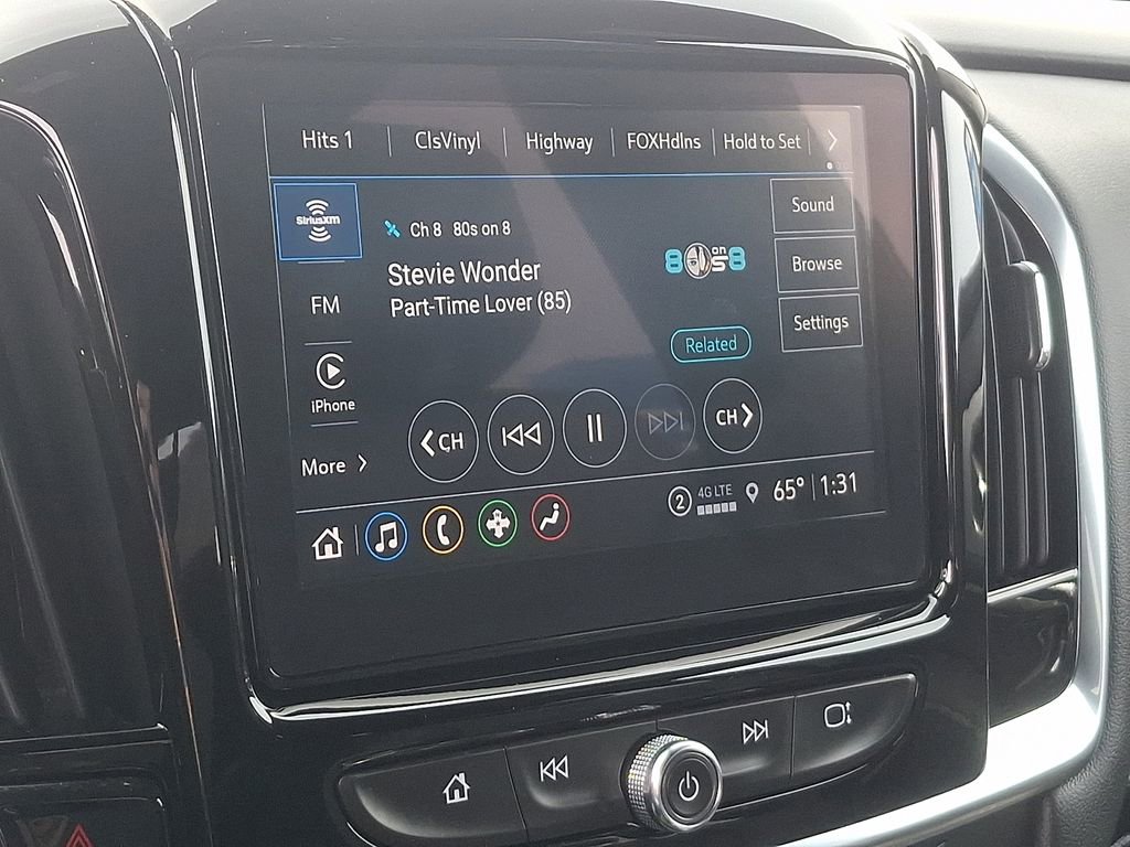 Used 2022 Chevrolet Traverse LT image 16