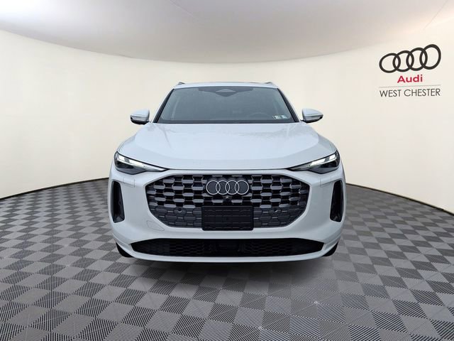 Used 2025 Audi Q5 Premium w/ Convenience Package AWD/4WD image 2