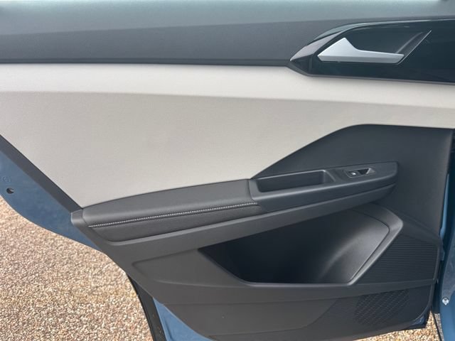 New 2026 Volkswagen Taos S FWD image 19