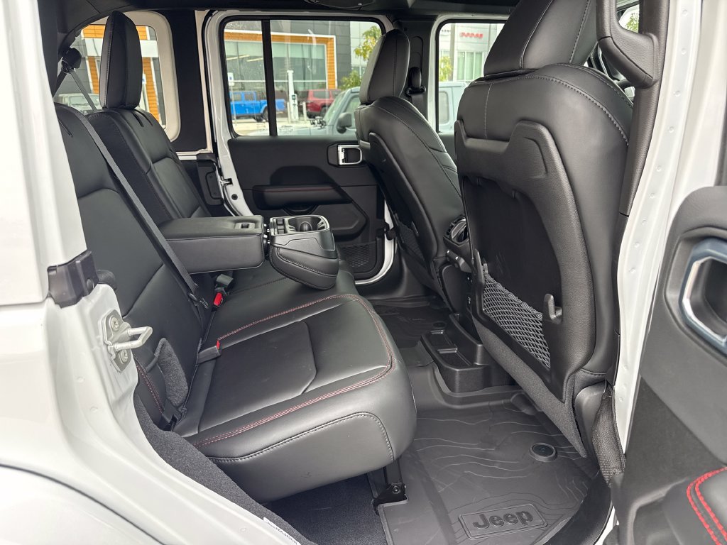 New 2027 Jeep Wrangler Unlimited Rubicon AWD/4WD image 29