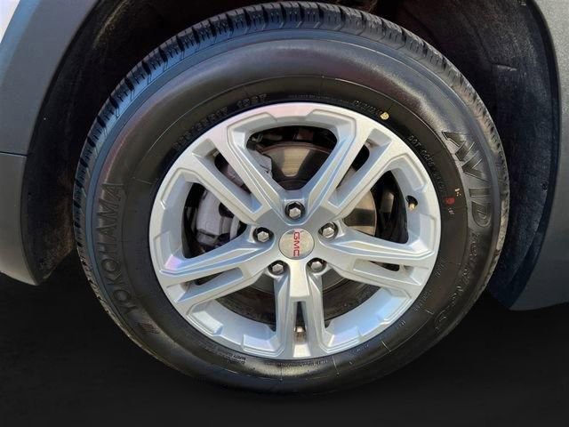 Used 2024 GMC Terrain SLE FWD image 11