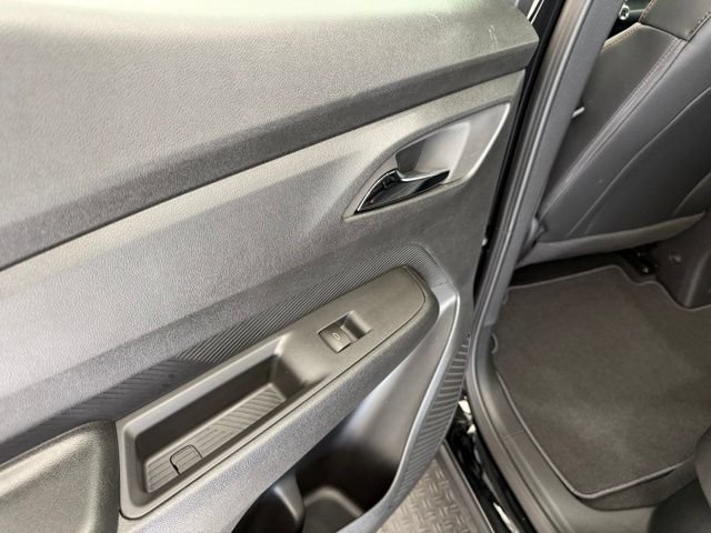 New 2027 Chevrolet Bolt RS w/ Super Cruise Package FWD image 19