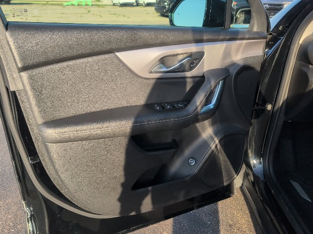 Used 2024 Chevrolet Blazer LT w/ Convenience Package FWD image 15