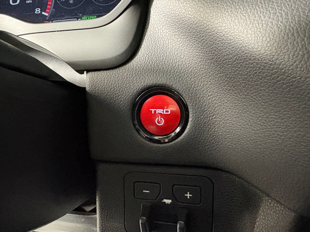 Used 2025 Toyota Sequoia TRD Pro AWD/4WD image 22