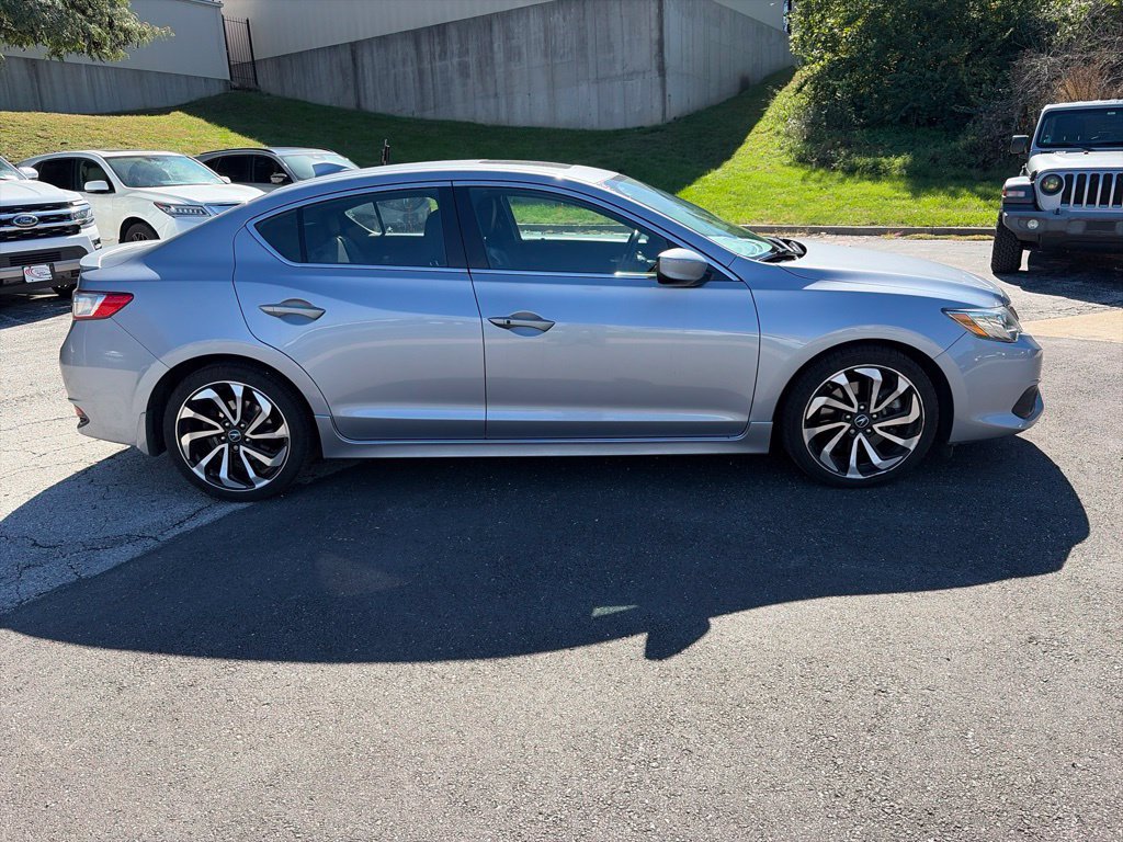Used 2016 Acura ILX FWD image 4