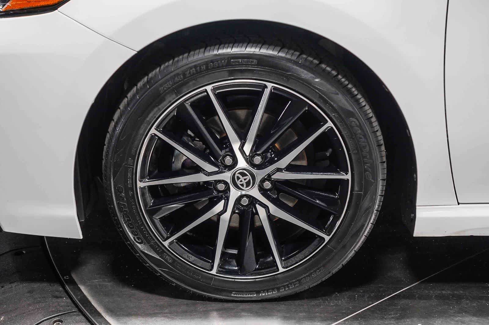 Certified 2024 Toyota Camry SE FWD image 12