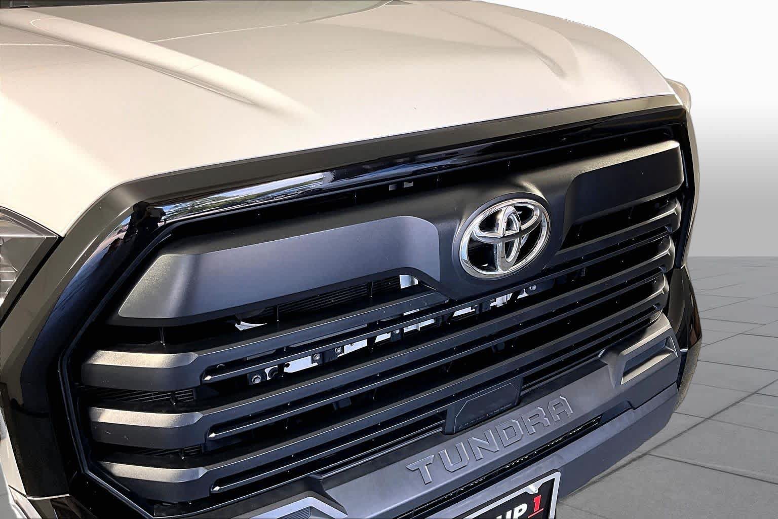 Used 2024 Toyota Tundra SR w/ SR Tow Package AWD/4WD image 28
