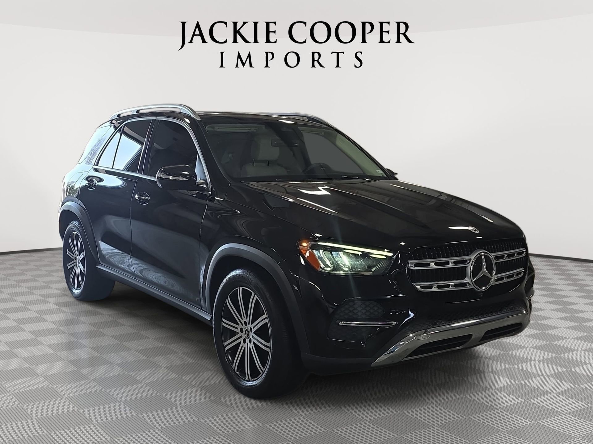 Certified 2024 Mercedes-Benz GLE 450e 4MATIC image 3