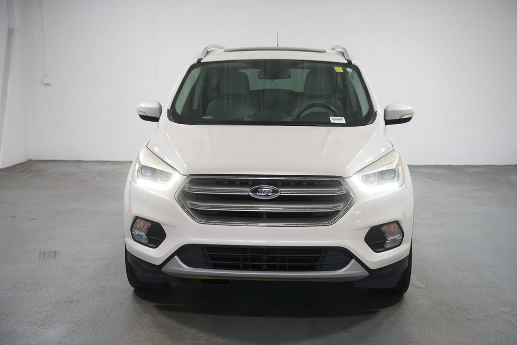 Used 2017 Ford Escape Titanium video 2