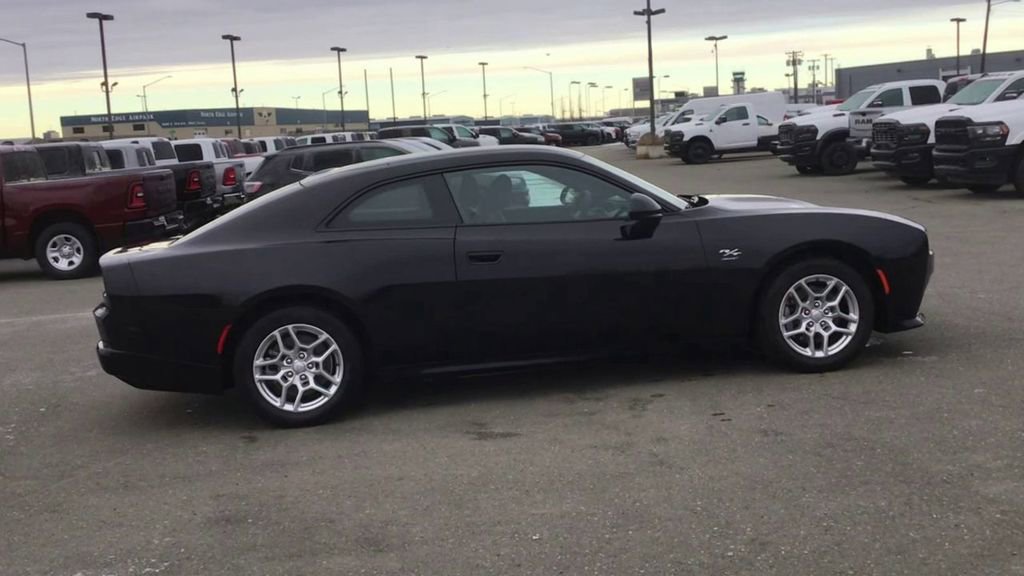 Used 2025 Dodge Charger R/T w/ Quick Order Package 25M R/T image 9